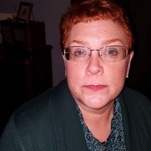 Meet your Posher, Pam